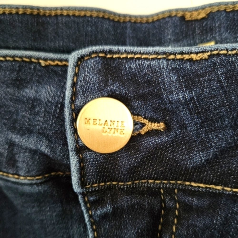 Melanie Lyne Pleated Tie Waist Denim Shorts - Picture 3 of 7